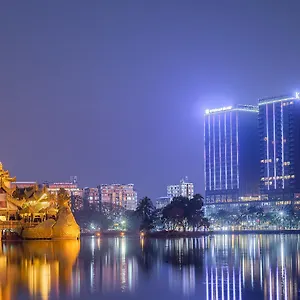 Wyndham Grand Hotel