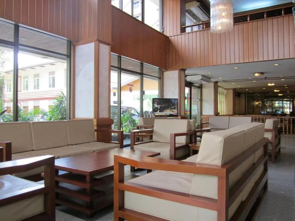 Panda Hotel Yangon 3*,